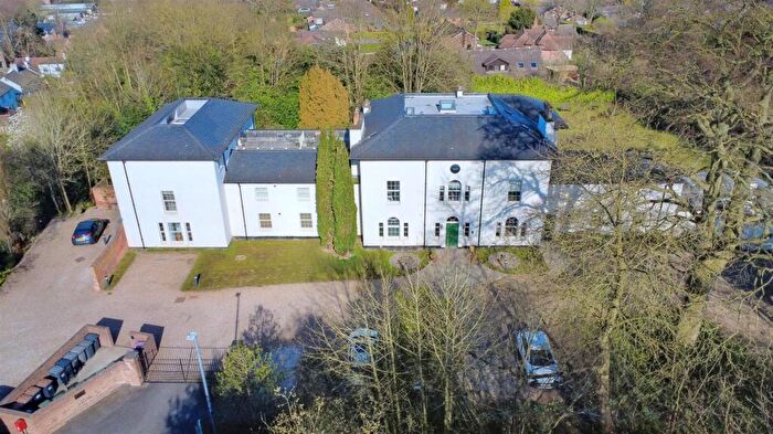 3 Bedroom Flat To Rent In Town Street, Bramcote, Nottingham, NG9