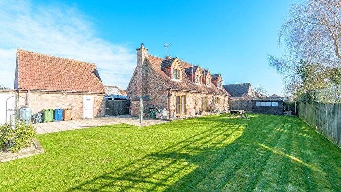 4 Bedroom Chalet For Sale In Stables Court, Leverington, Wisbech, PE13