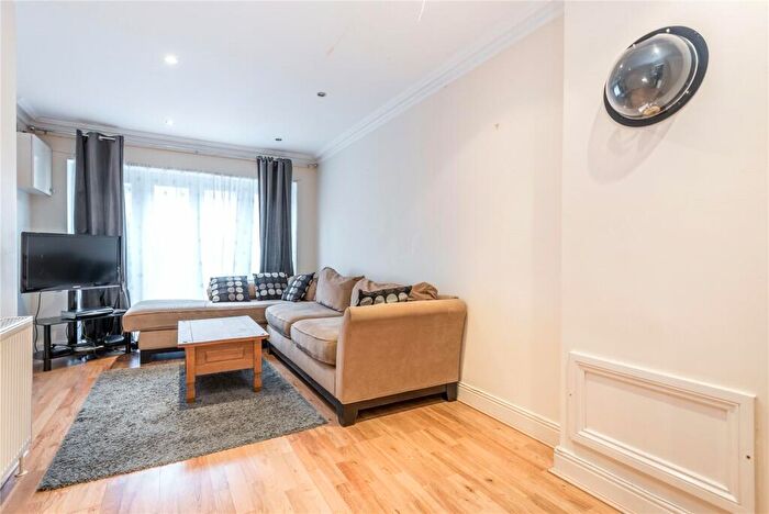 4 Bedroom End Of Terrace House To Rent In Islington Park Street, Highbury, Islington, London, N1