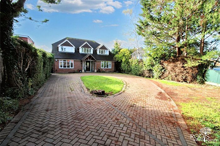 5 Bedroom Detached House For Sale In Bath Road, Thatcham, Berkshire, RG18