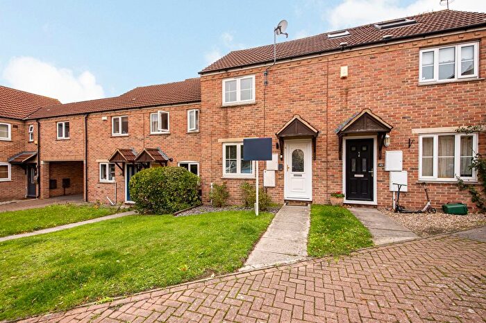 2 Bedroom Terraced House For Sale In St. Hildas Close, Didcot, OX11