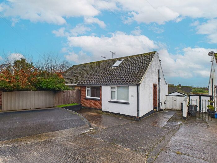 3 Bedroom Semi Detached Bungalow For Sale In Kings Ash Road, Paignton, TQ3