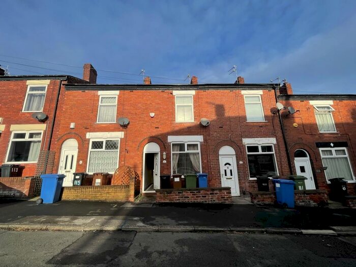 2 Bedroom House To Rent In Charles Street, Hillgate, Stockport, SK1