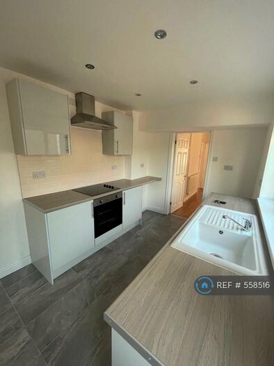 3 Bedroom Terraced House To Rent In Garth Street, Tonyrefail, Porth, CF39