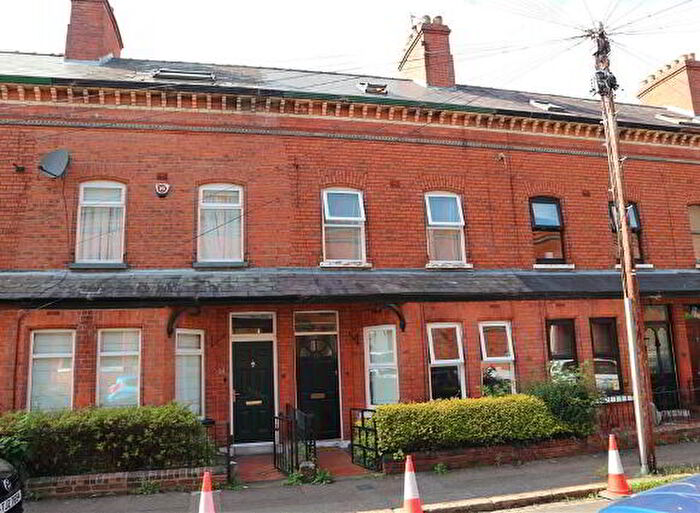 4 Bedroom Terrace House To Rent In Ferguson Drive, Belfast, BT4