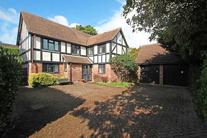 5 Bedroom Detached House For Sale In Rectory Close, Eastbourne, BN20