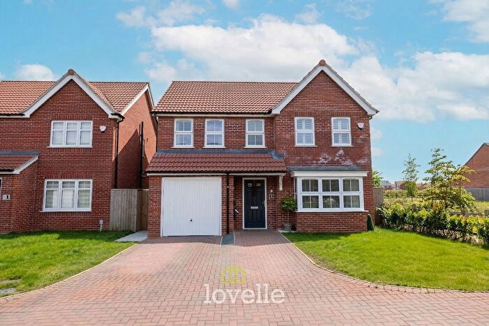 4 Bedroom Detached House For Sale In Bramley Close, Spingfield Park, Grimsby, DN33