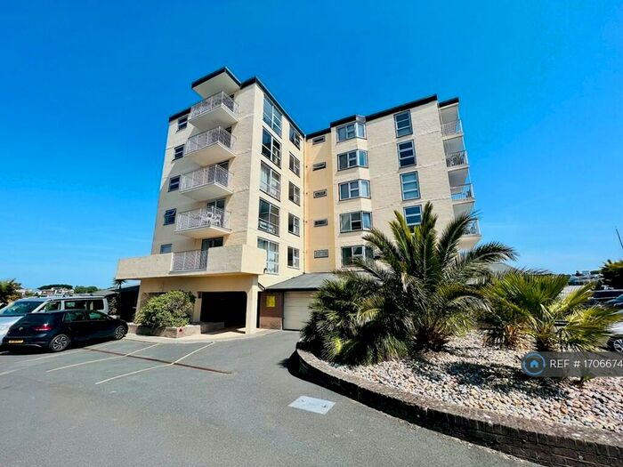 2 Bedroom Flat To Rent In Salterns Point, Poole, BH14