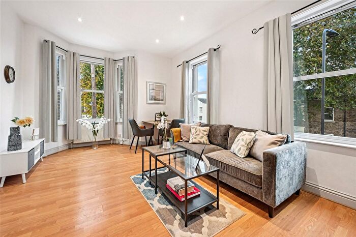 1 Bedroom Flat For Sale In Acton Lane, London, W4