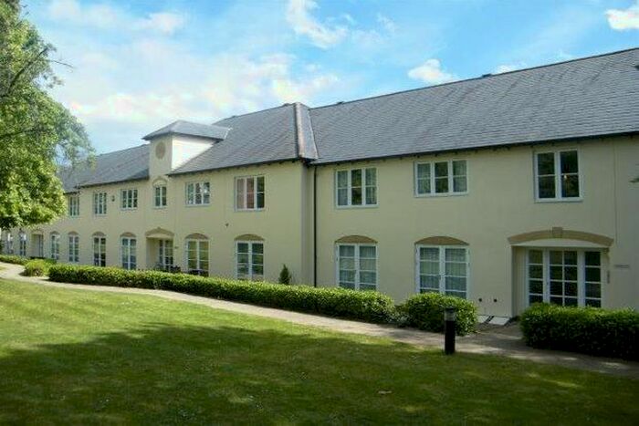 2 Bedroom Flat To Rent In Lucas Court, Leamington Spa, CV32