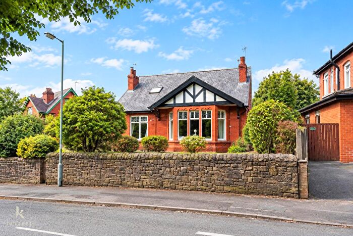 4 Bedroom Detached Bungalow For Sale In Walmersley Old Road, Bury, BL9