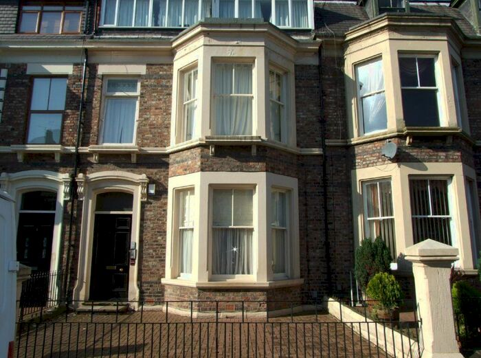 1 Bedroom Flat To Rent In Eskdale Terrace, Jesmond, Newcastle Upon Tyne, NE2
