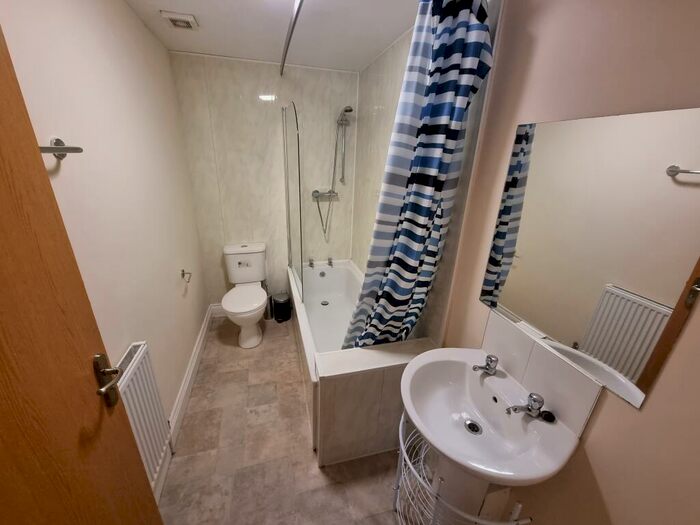2 Bedroom Apartment To Rent In Flat, Brunswick Street, Leamington Spa, CV31