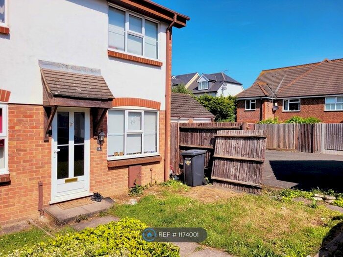 2 Bedroom End Of Terrace House To Rent In Quay Lane, Greenhithe, DA9
