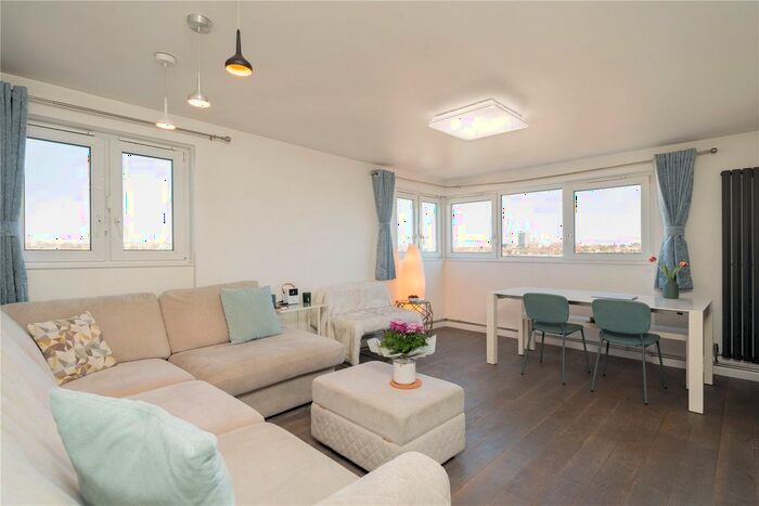 3 Bedroom Flat To Rent In Lowerwood Court, Westbourne Park Road, London, W11