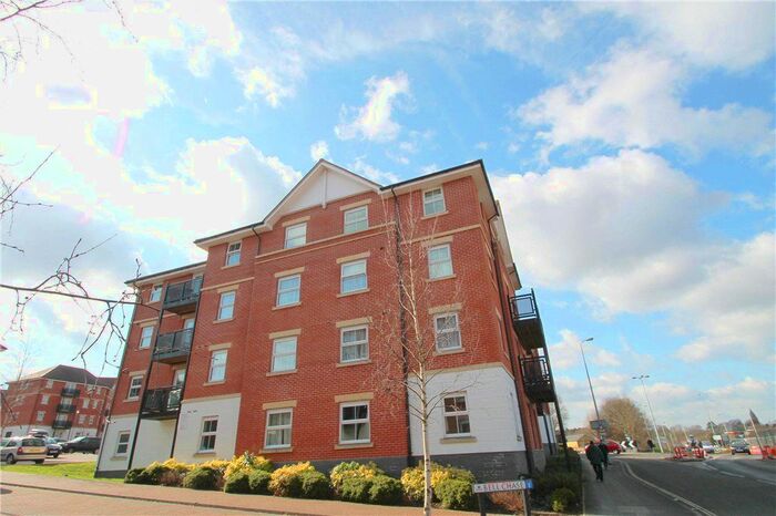 2 Bedroom Flat To Rent In Bell Chase, Aldershot, GU11