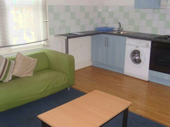 1 Bedroom House To Rent In Richmond Avenue, Leeds, LS6
