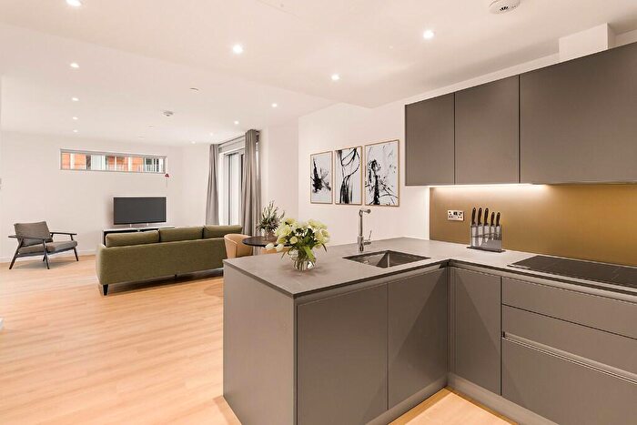 Studio To Rent In Nine Elms Lane, London, SW11