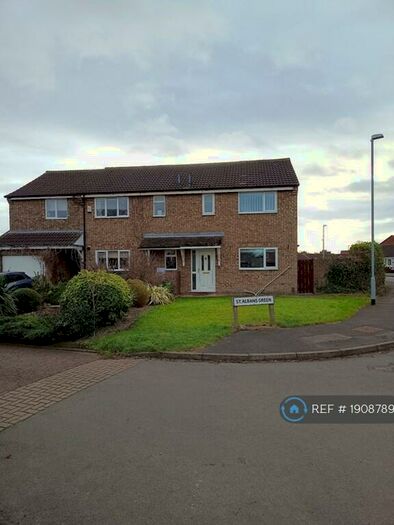 3 Bedroom Semi-Detached House To Rent In St. Albans Green, Darlington, DL1