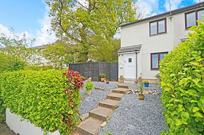 2 Bedroom End Of Terrace House For Sale In Penair View, Truro, TR1