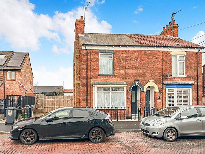 3 Bedroom Terraced House For Sale In Rosmead Street, Hull, HU9