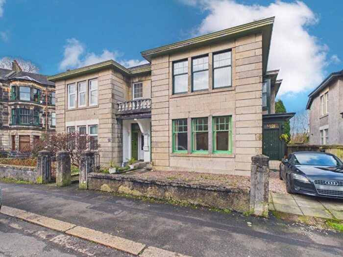 2 Bedroom Flat For Sale In Greenlaw Avenue, Paisley, PA1