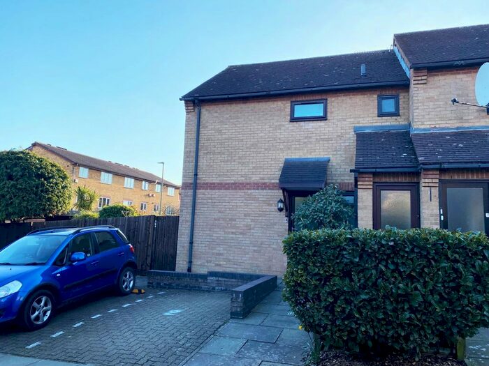 1 Bedroom Flat To Rent In Sycamore Hill, London, N11