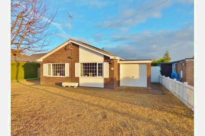 2 Bedroom Bungalow For Sale In Broadgate, Weston Hills, Spalding, PE12