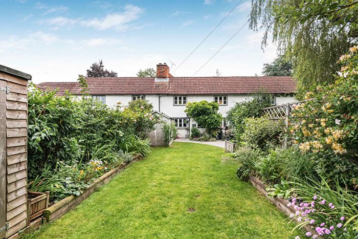 3 Bedroom Terraced House For Sale In Victoria Road, Wargrave, RG10