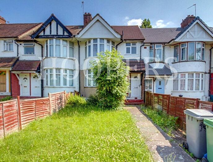 1 Bedroom Maisonette For Sale In Braemar Avenue, London, NW10