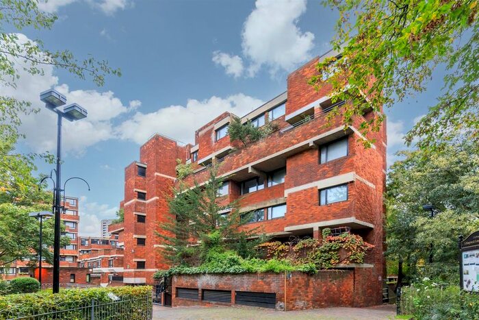 1 Bedroom Flat To Rent In Vauxhall Bridge Road, London, SW1V