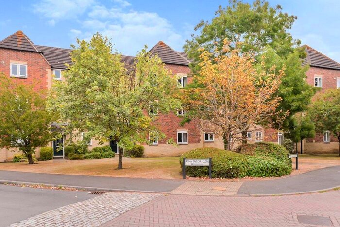 1 Bedroom Flat To Rent In Anna Pavlova Close, Abingdon, OX14