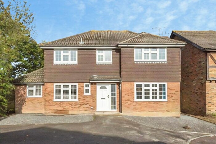 4 Bedroom Detached House To Rent In Redditch, Bracknell, RG12