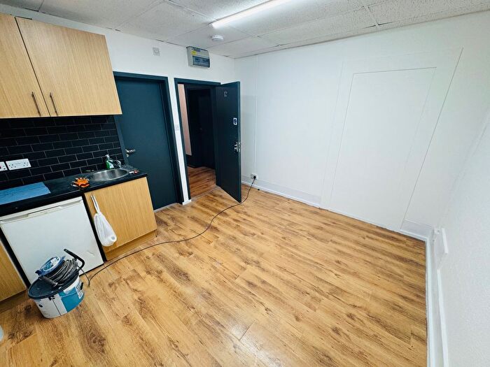 Studio To Rent In London Road, Thornton Heath, CR7