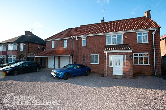 6 Bedroom Detached House For Sale In Queens Road, Wisbech, Cambridgeshire, PE13