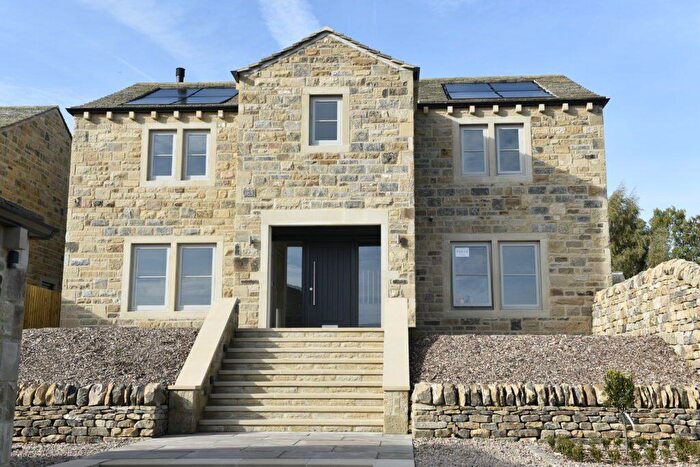 4 Bedroom Detached House For Sale In Bedroom Detached House For Sale – Green Bank, Glusburn, BD20