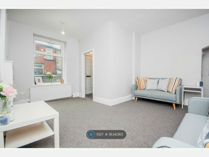 3 Bedroom Terraced House To Rent In Russell Street, Bacup, OL13