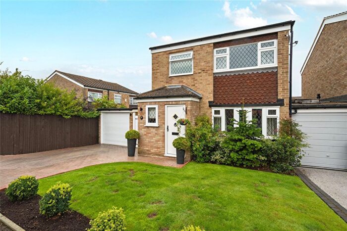 3 Bedroom Detached House For Sale In Lullarook Close, Biggin Hill, Westerham, TN16