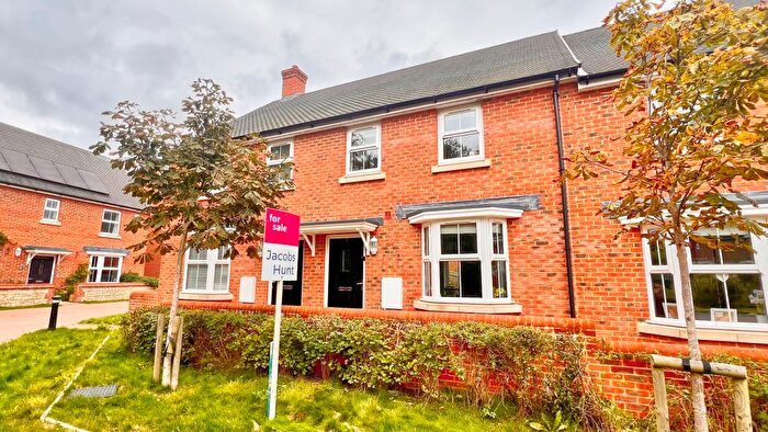2 Bedroom Terraced House For Sale In Cowslip Drive, Petersfield, Hampshire, GU31
