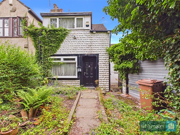 2 Bedroom End Of Terrace House For Sale In Bradford Road, Idle, Bradford, West Yorkshire, BD10