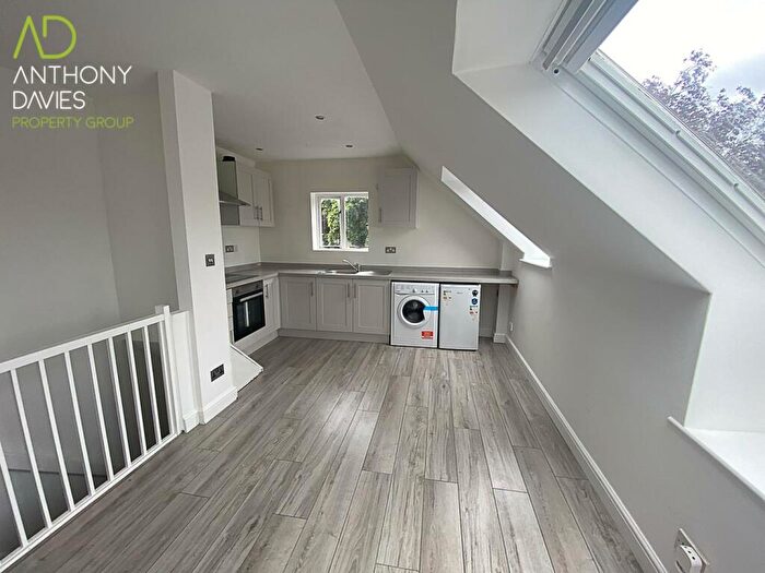 1 Bedroom End Of Terrace House To Rent In Willowdene, Cheshunt, Waltham Cross, EN8