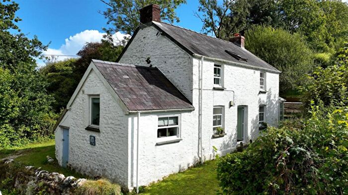 3 Bedroom Detached House For Sale In Whitemill, Carmarthen, SA32