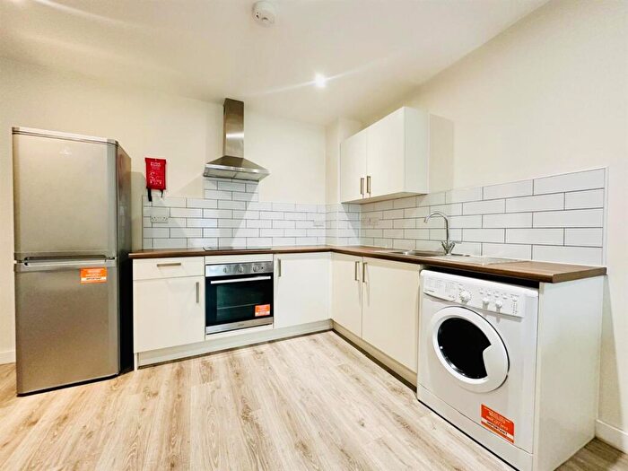 2 Bedroom Flat To Rent In The Curve, Nottingham, NG7