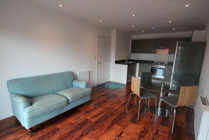 1 Bedroom Flat To Rent In Stoke Road, Slough, SL2