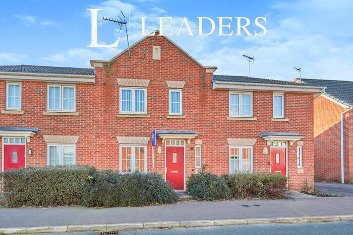 3 Bedroom Town House To Rent In Pacific Way, Pride Park, DE24