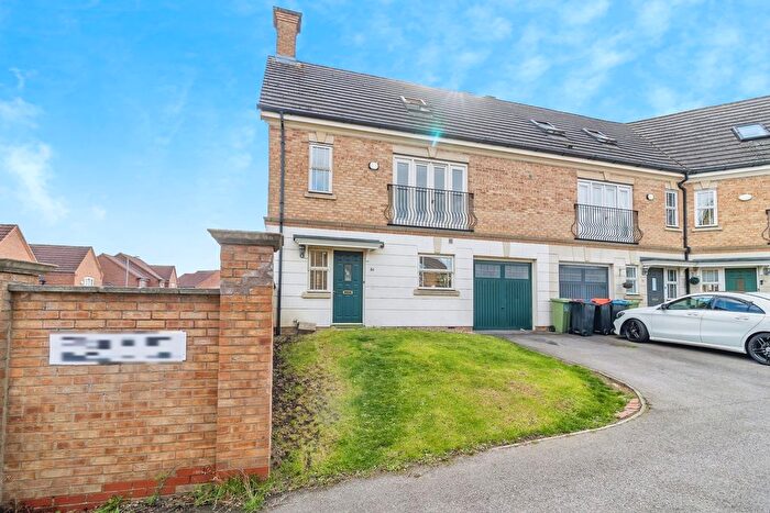4 Bedroom End Terrace House For Sale In Clegg Square, Shenley Lodge, Milton Keynes, Buckinghamshire, MK5