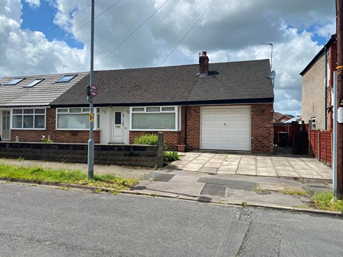 2 Bedroom Semi-Detached Bungalow For Sale In Lynton Avenue, Leyland, Lancashire, PR25
