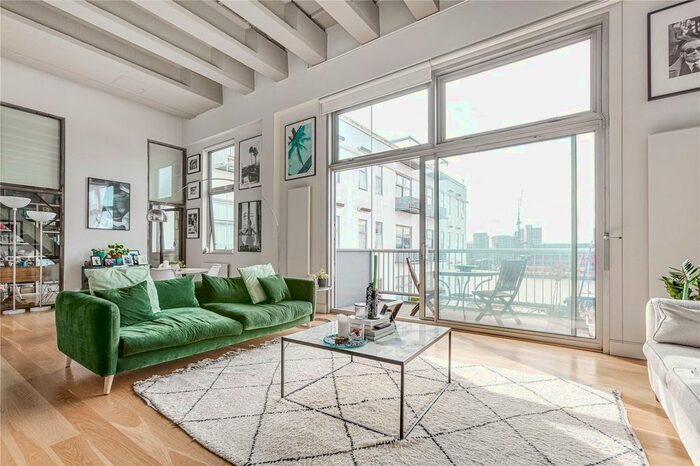 2 Bedroom Flat To Rent In The Piper Building, Peterborough Road, SW6