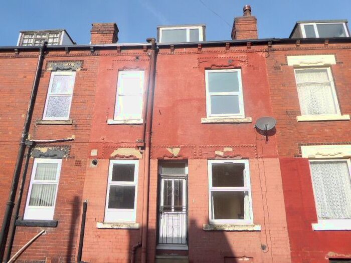 2 Bedroom Property To Rent In Charlton Street, East End Park, LS9