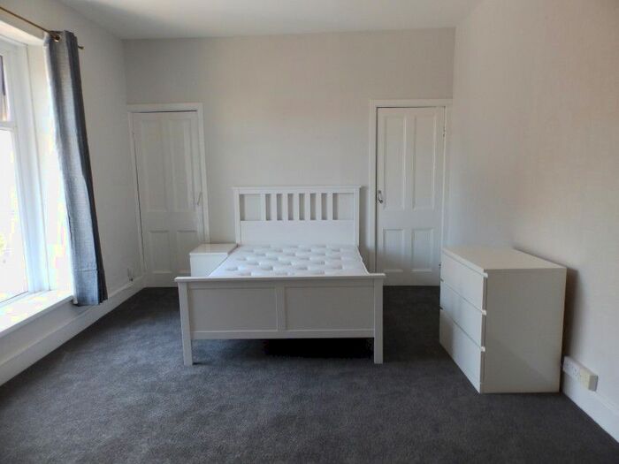 5 Bedroom Terraced House To Rent In Phillips Parade, Swansea, SA1